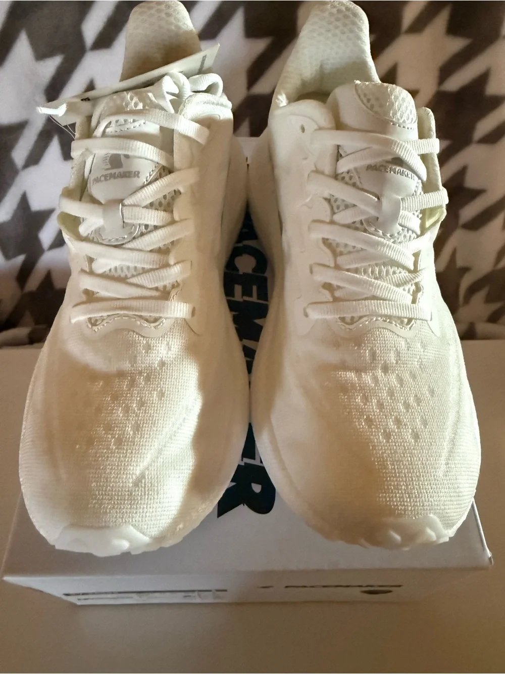 Pacemaker Men’s Low Top Lace-Up Athletic Sneaker White Solid